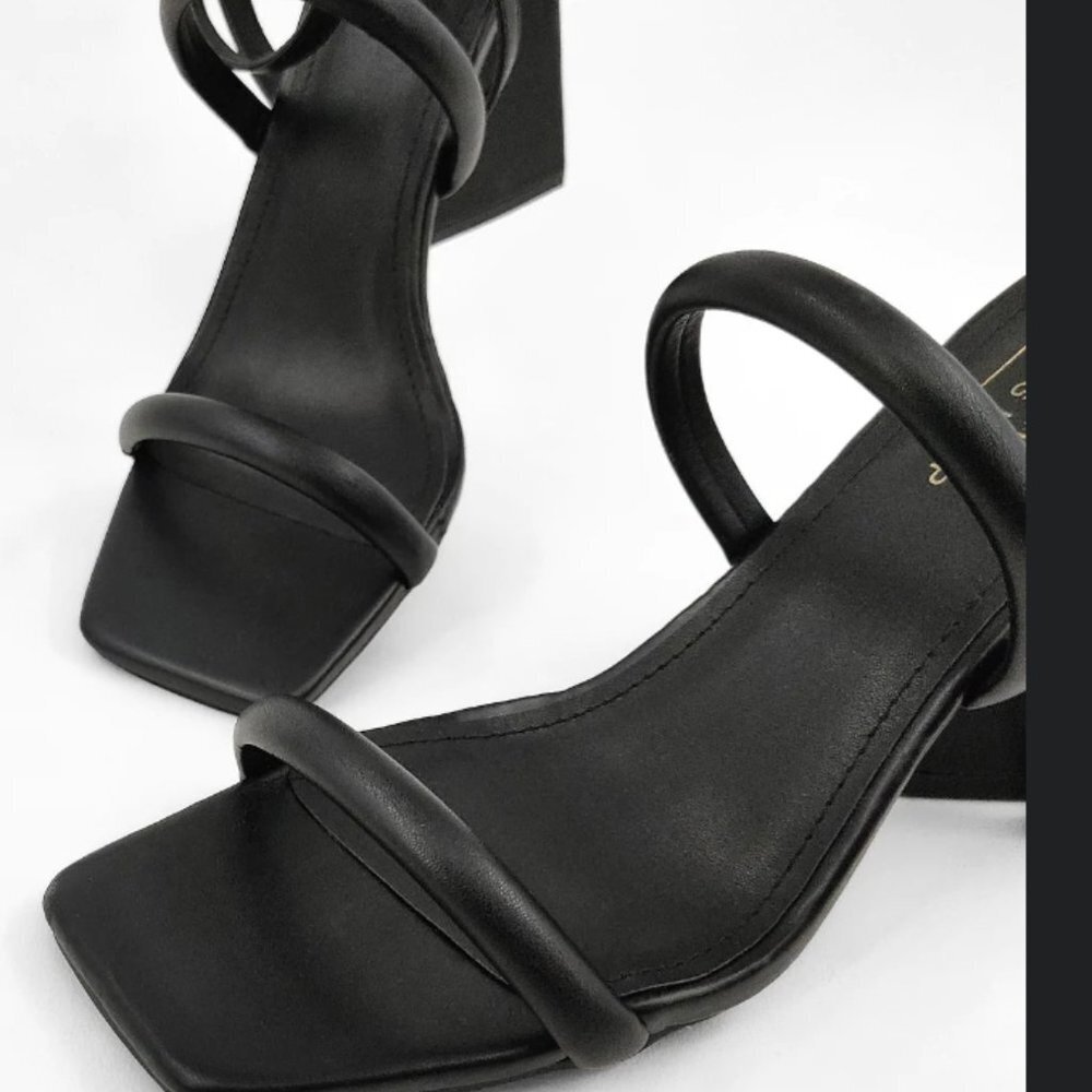 Evangeline Heel View 2